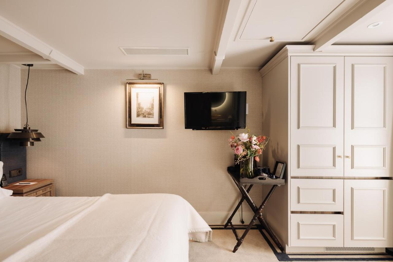 Hotel 717 アムステルダム エクステリア 写真 A room at the hotel