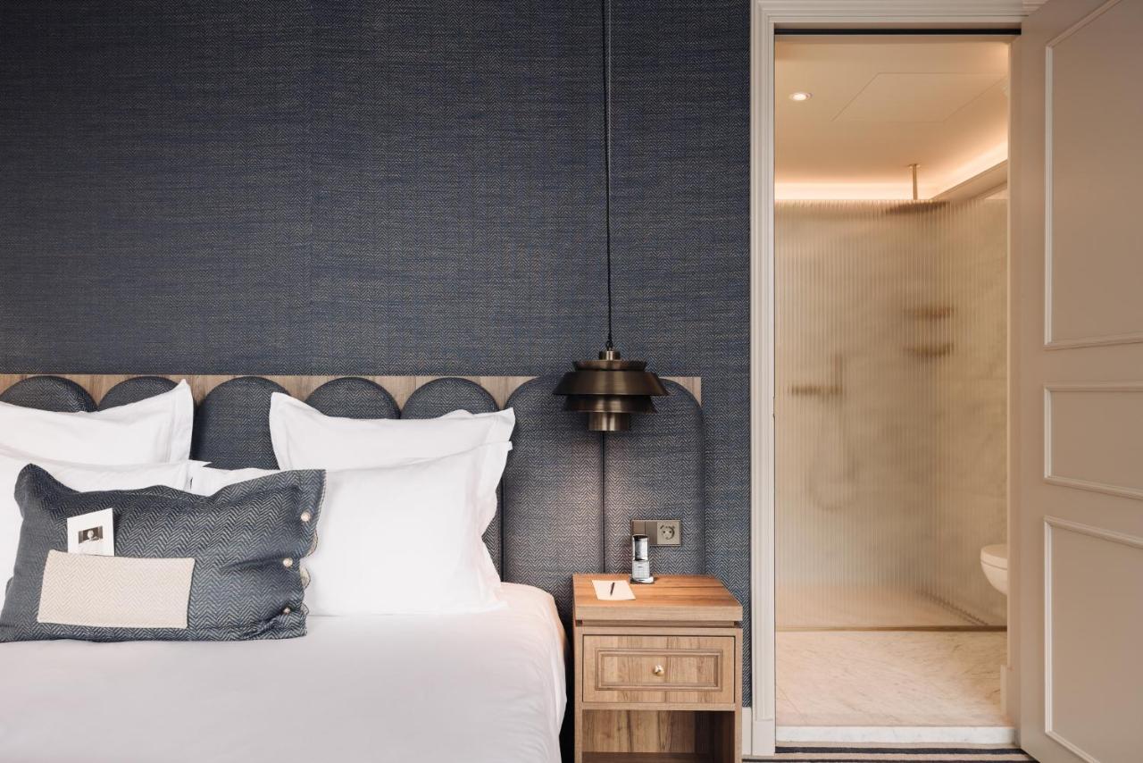 Hotel 717 アムステルダム エクステリア 写真 A bedroom at the hotel