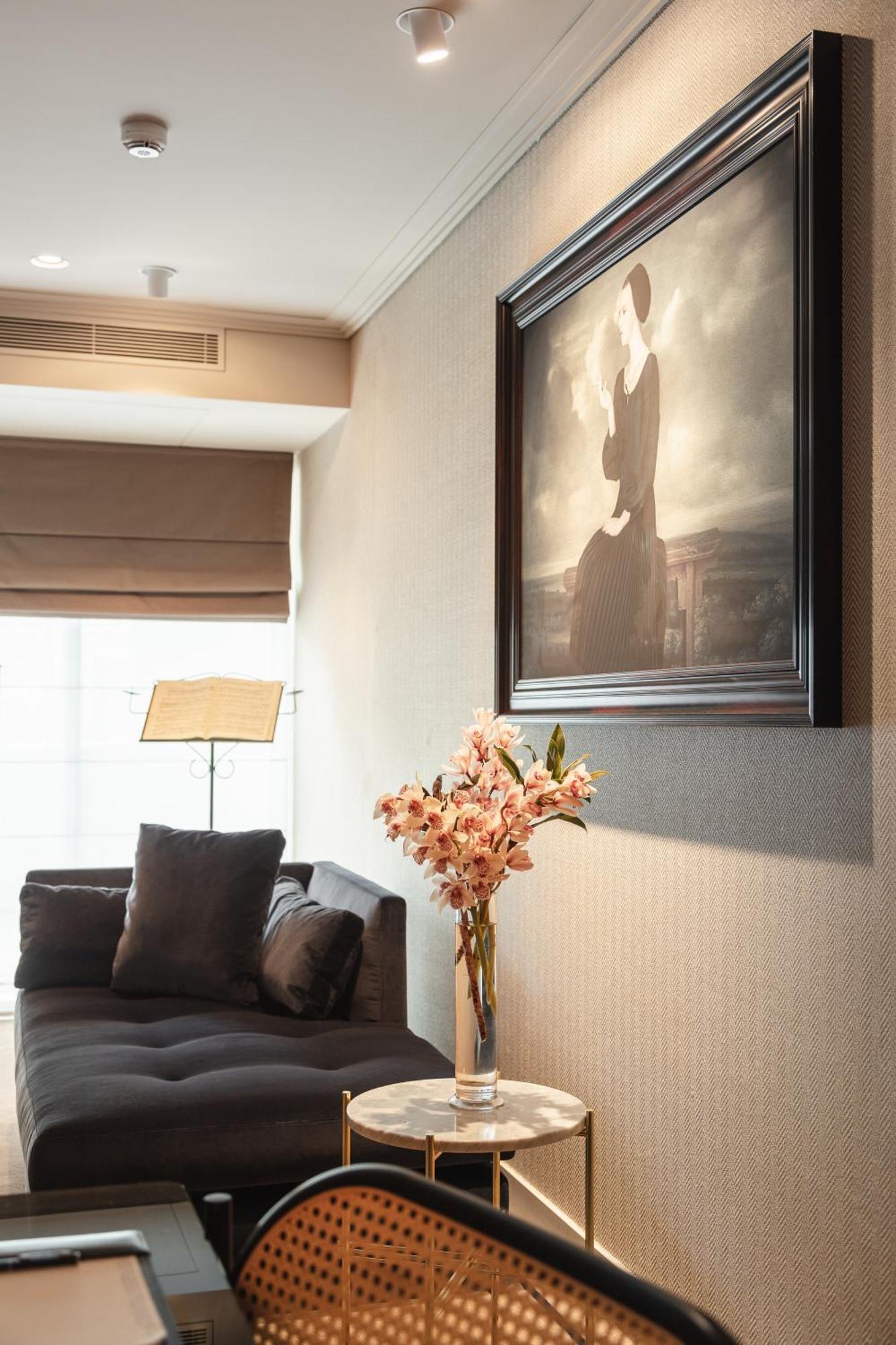 Hotel 717 アムステルダム エクステリア 写真 A room at the hotel